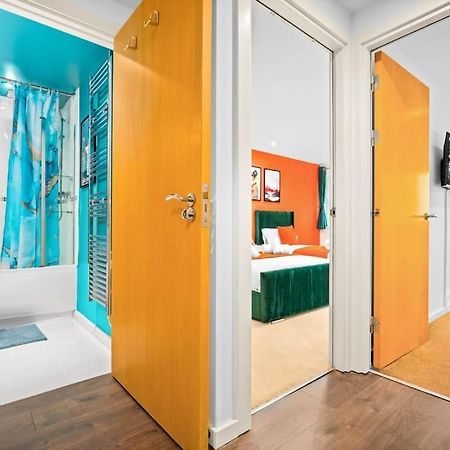 Spacious 2 Bed Apt B'Ham Cc With Parking Sleeps 7 Birmingham Kültér fotó